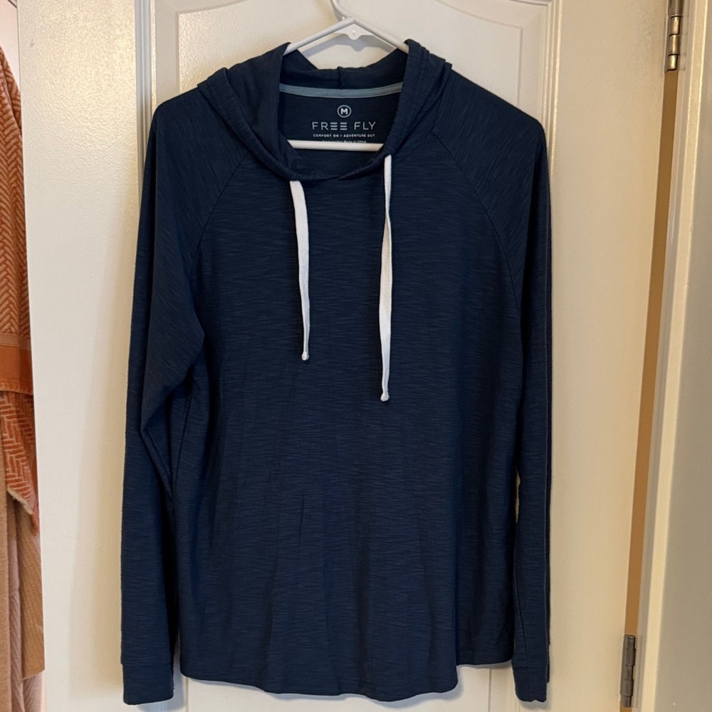 Free Fly Men's Navy Bamboo Lightweight Hooded Long-Sleeve Pullover